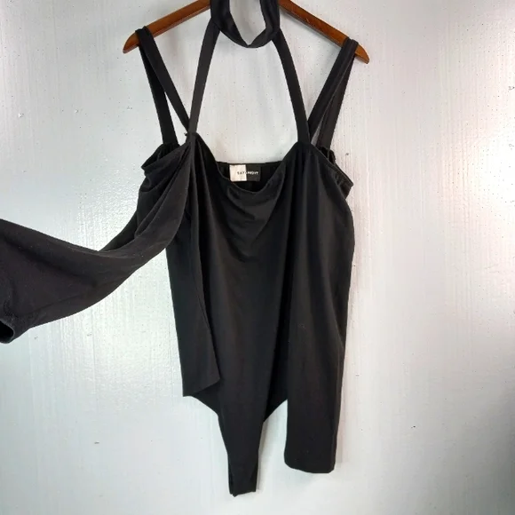 Day&Night 2X Long Sleeved Choker Strappy Cold Shoulder Body Suit in Black - Picture 9 of 15